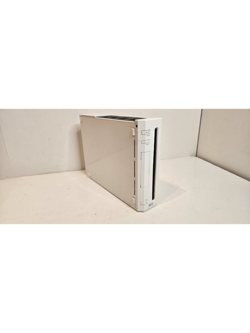 White Nintendo Wii RVL-001 Video Game Console Only ~ Disc Drive Issue